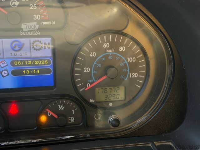 شاحنة خلاطة خرسانة Astra HD9 84.48