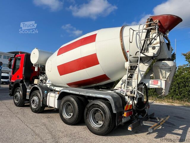 Avtomešalec betona Iveco Trakker 450