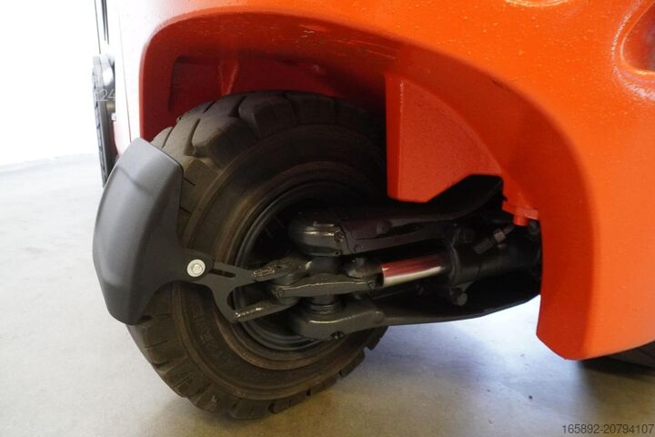 šakinis krautuvas Linde H 35 D 1202