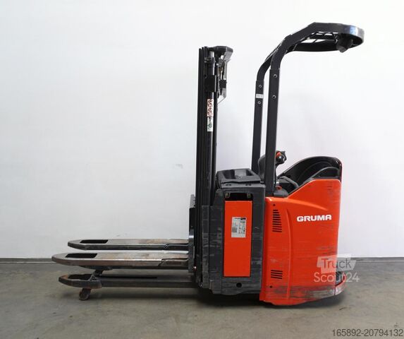 Rankinis keltuvas Linde D 12 SP 133