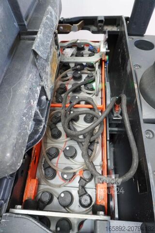 Rankinis keltuvas Linde D 12 SP 133