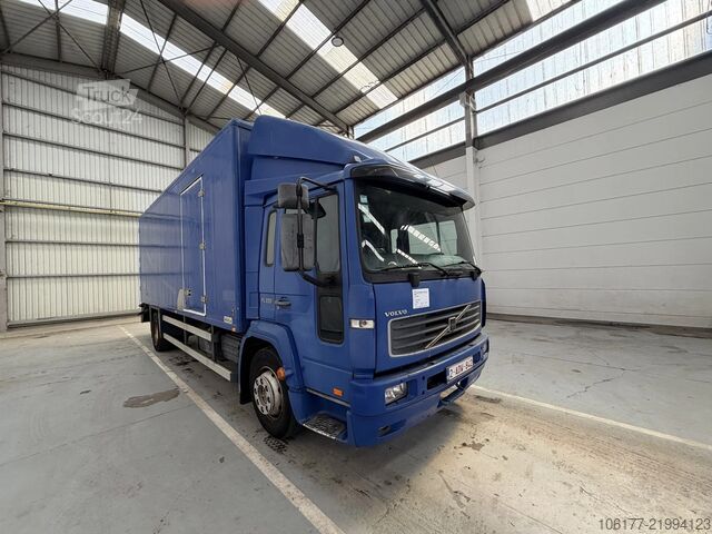 Transporte refrigerado/congelado Volvo FL 220  121651 km airco