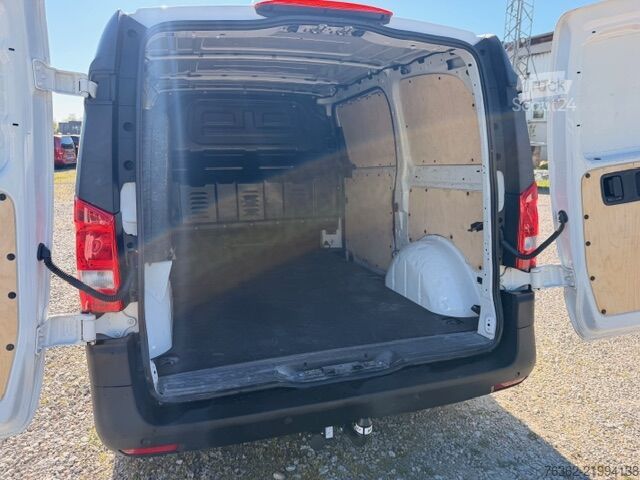 Panelová dodávka Mercedes-Benz Vito114 Komp AHK/Kamera+PDC/Klima/Temp
