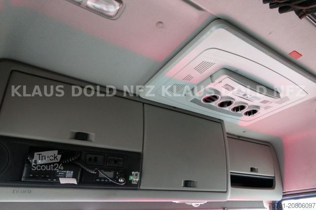 Tractor estándar DAF XF 530 Retarder XL-Tank Standklima Euro 6