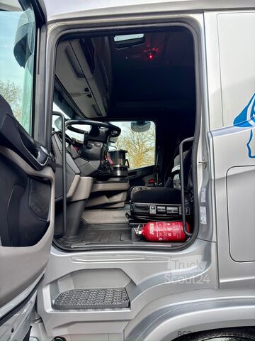 Standard tractor unit Scania R450 NGS Full Air