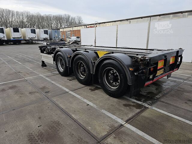 RENDERS EURO 800 RENDERS EURO 800