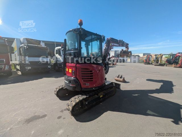 Minibagr YANMAR VIO 33 - 6 / POWERTILT / 3 Löffel / D-Maschine