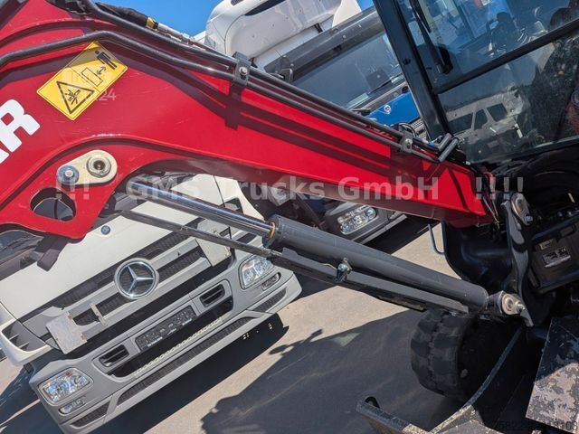 Minibagr YANMAR VIO 33 - 6 / POWERTILT / 3 Löffel / D-Maschine