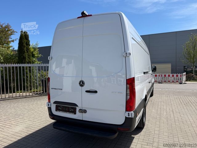 Fourgon tôlé MERCEDES-BENZ Sprinter 317 CDI Maxi/Klima/LED/Navi/Kamera/MBUX