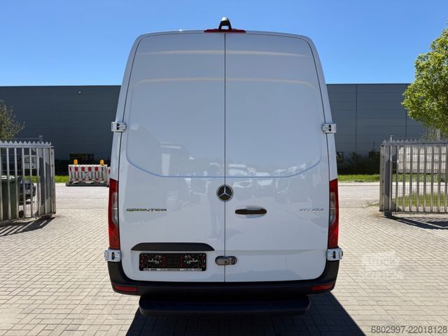 Fourgon tôlé MERCEDES-BENZ Sprinter 317 CDI Maxi/Klima/LED/Navi/Kamera/MBUX
