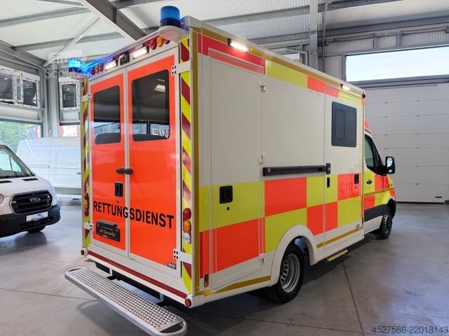 Camion de pompiers MERCEDES-BENZ Sprinter II 519 RTW/KTW KOFFER*RETTUNGSFAHRZEUG*