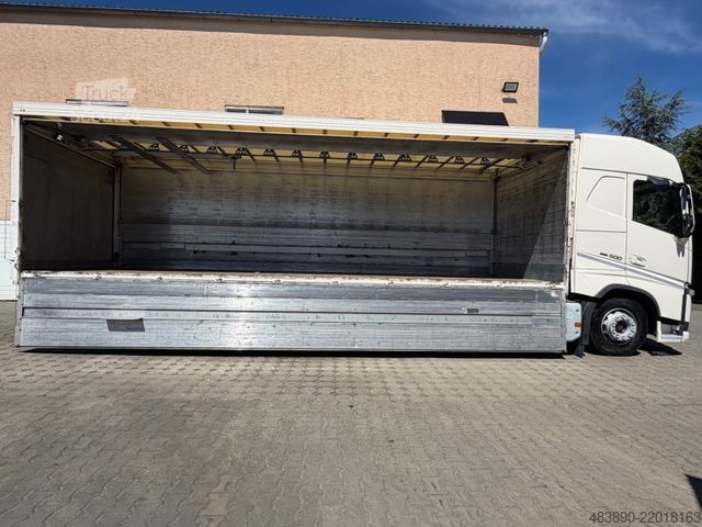 LKW mit Getränkeaufbau VOLVO FH500/LBW/AHK/Lift-Achse/aus.1Hand/Top-Zustand