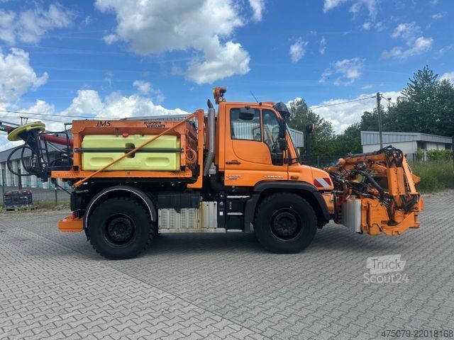 Вантажівка спеціального призначення UNIMOG U 423 / Mähausstattung Dücker / Salzstreuer