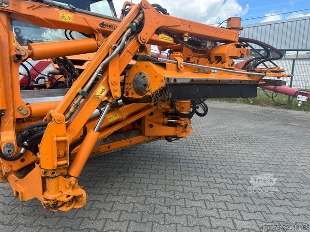 Вантажівка спеціального призначення UNIMOG U 423 / Mähausstattung Dücker / Salzstreuer