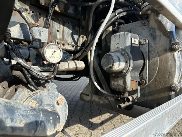Vakuuminė cisterna sunkvežimis MERCEDES-BENZ Actros 4141 8x4 BB / KoKs Saug und Druckwagen