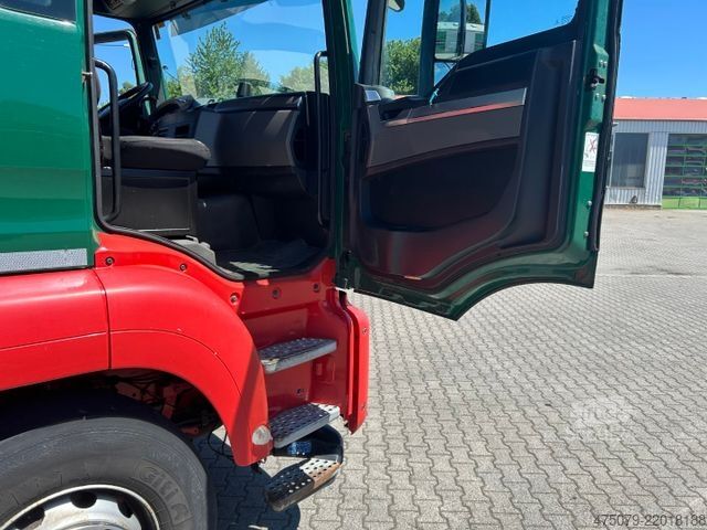 Camion à ordures MAN TGS 26.320 / 6x2 / Faun Variopress 527