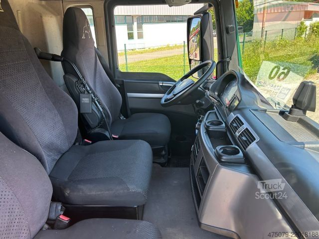 Camion à ordures MAN TGS 26.320 / 6x2 / Faun Variopress 527
