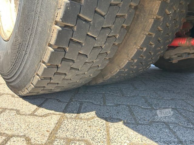Camion à ordures MAN TGS 26.320 / 6x2 / Faun Variopress 527
