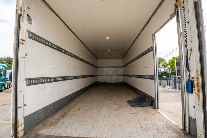 Box body MERCEDES ACTROS 2127 L+DHOLLANDIA 2T.