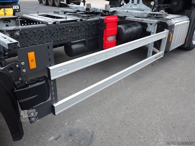 Kravas automašīnas šasija MERCEDES-BENZ 2542 LnR Jumbo-BDF/Giga/Ret/AHK/Lenkachse/Standk