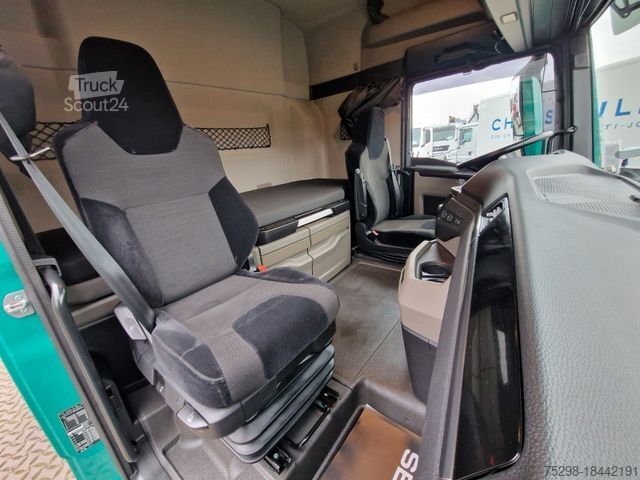Volume tractor unit MAN TGX 18.510 4x2 LL SA / Retarder / Hubkupplung