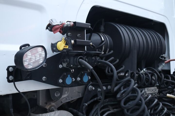 Standard road tractor semi-trailer FORD F-MAX