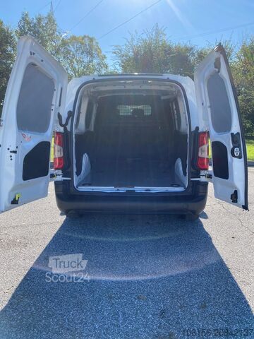 Compacte bestelwagen Toyota PROACE CITY