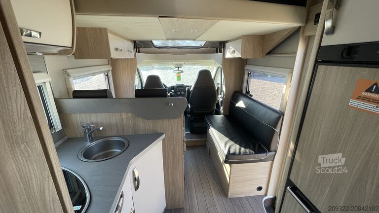 Half-integraal camper Fiat Ducato Carasuite 650 MF 5 | 5 Posti Letto | Semintegrato