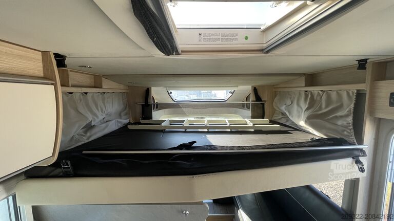 Half-integraal camper Fiat Ducato Carasuite 650 MF 5 | 5 Posti Letto | Semintegrato