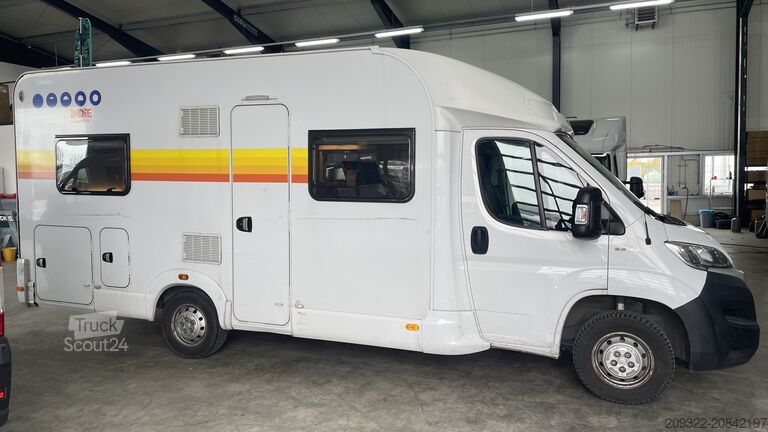 Half-integraal camper Fiat Ducato Carasuite 650 MF | 5 Posti Letto | Semintegrato