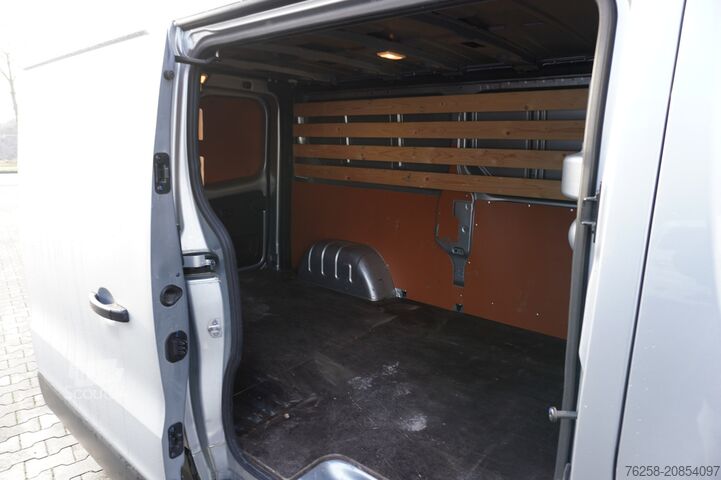 Bestelwagen Renault Trafic 2.0 dCi 110PK L2 EURO 6 - Airco - Cruise...