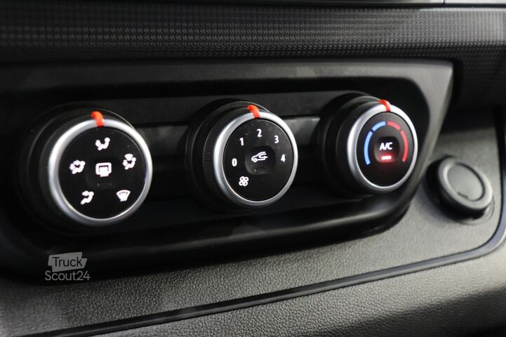 Bestelwagen Renault Trafic 2.0 dCi 110PK L2 EURO 6 - Airco - Cruise...