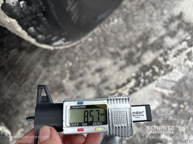 Semi-reboque frigorífico Schmitz Cargobull Semitrailer Reefer Standard divu klāju