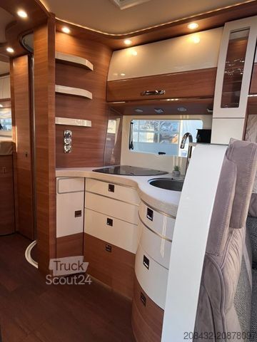 Kamper zintegrowany CARTHAGO chic c-line I 4.9 LE L (MB) - mit Hubbett