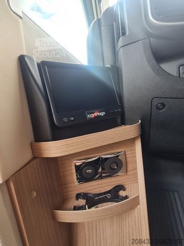 Kamper zintegrowany CARTHAGO c-compactline I 141 LE HEAVY - Automatik