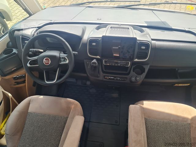 Kamper zintegrowany CARTHAGO c-compactline I 141 LE HEAVY - Automatik