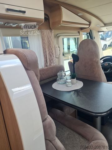 Kamper zintegrowany CARTHAGO c-compactline I 141 LE HEAVY - Automatik