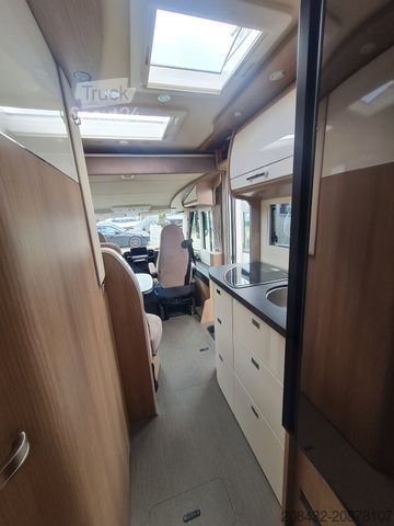 Kamper zintegrowany CARTHAGO c-compactline I 141 LE HEAVY - Automatik