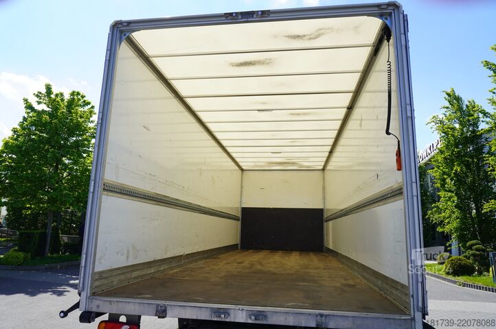 Konteineris Renault D280 16T / Box truck 18 EPAL / Tail lift