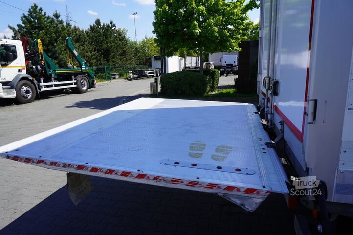 Konteineris Renault D280 16T / Box truck 18 EPAL / Tail lift