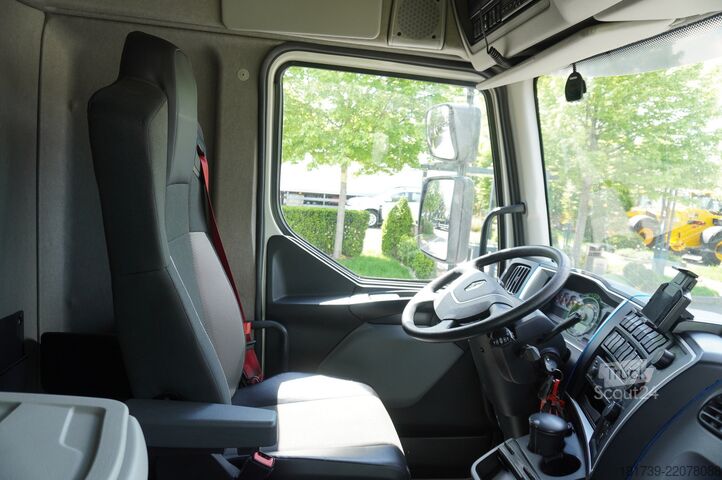 Konteineris Renault D280 16T / Box truck 18 EPAL / Tail lift