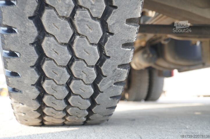 Plataforma con grúa Mercedes-Benz Arocs 2636 6x4/ Fassi F195A.0.24/ 660mth