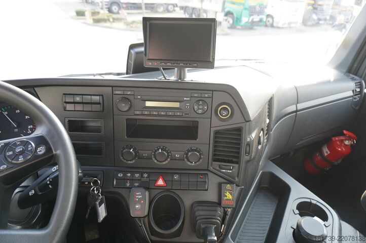 Plataforma con grúa Mercedes-Benz Arocs 2636 6x4/ Fassi F195A.0.24/ 660mth
