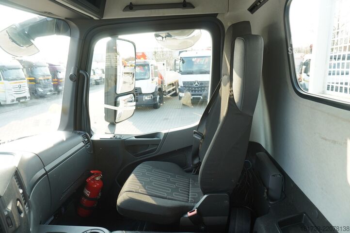 Plataforma con grúa Mercedes-Benz Arocs 2636 6x4/ Fassi F195A.0.24/ 660mth