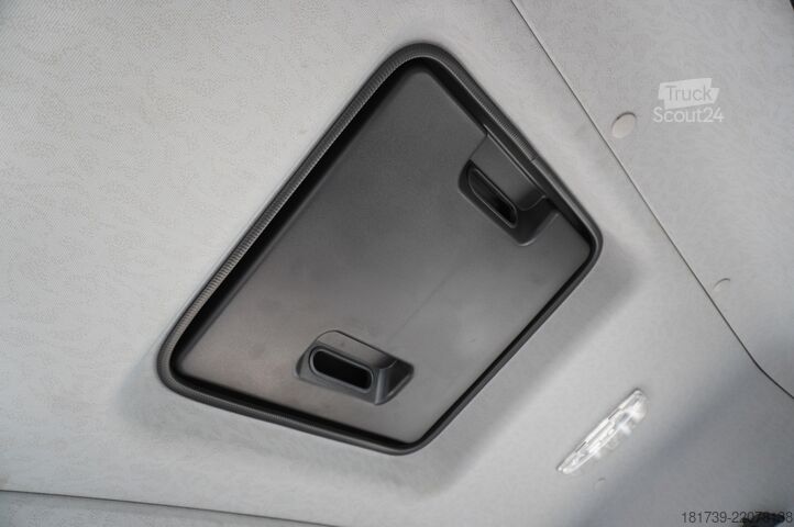 Plataforma con grúa Mercedes-Benz Arocs 2636 6x4/ Fassi F195A.0.24/ 660mth