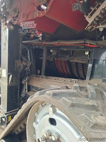 Biçerdöver Case-IH 8250 Axial Flow Stage V