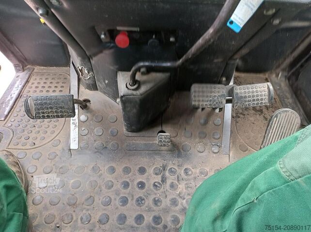 Traktor Belarus MTS 820