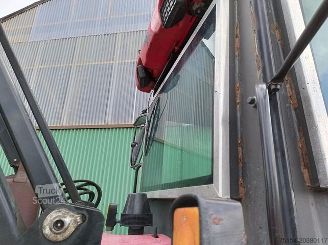 Traktor Belarus MTS 820