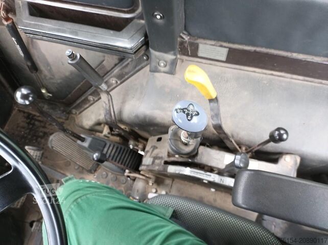 Traktor Belarus MTS 820