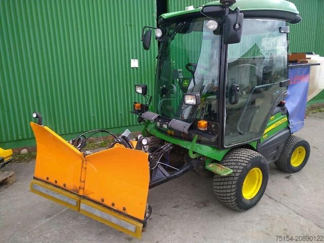 Mowing machine John Deere 1585 TerrainCut